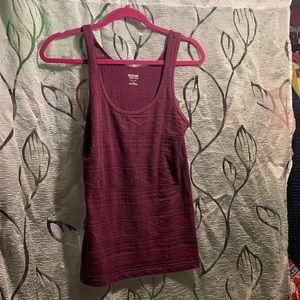 Nice ladies purple tank top size large.